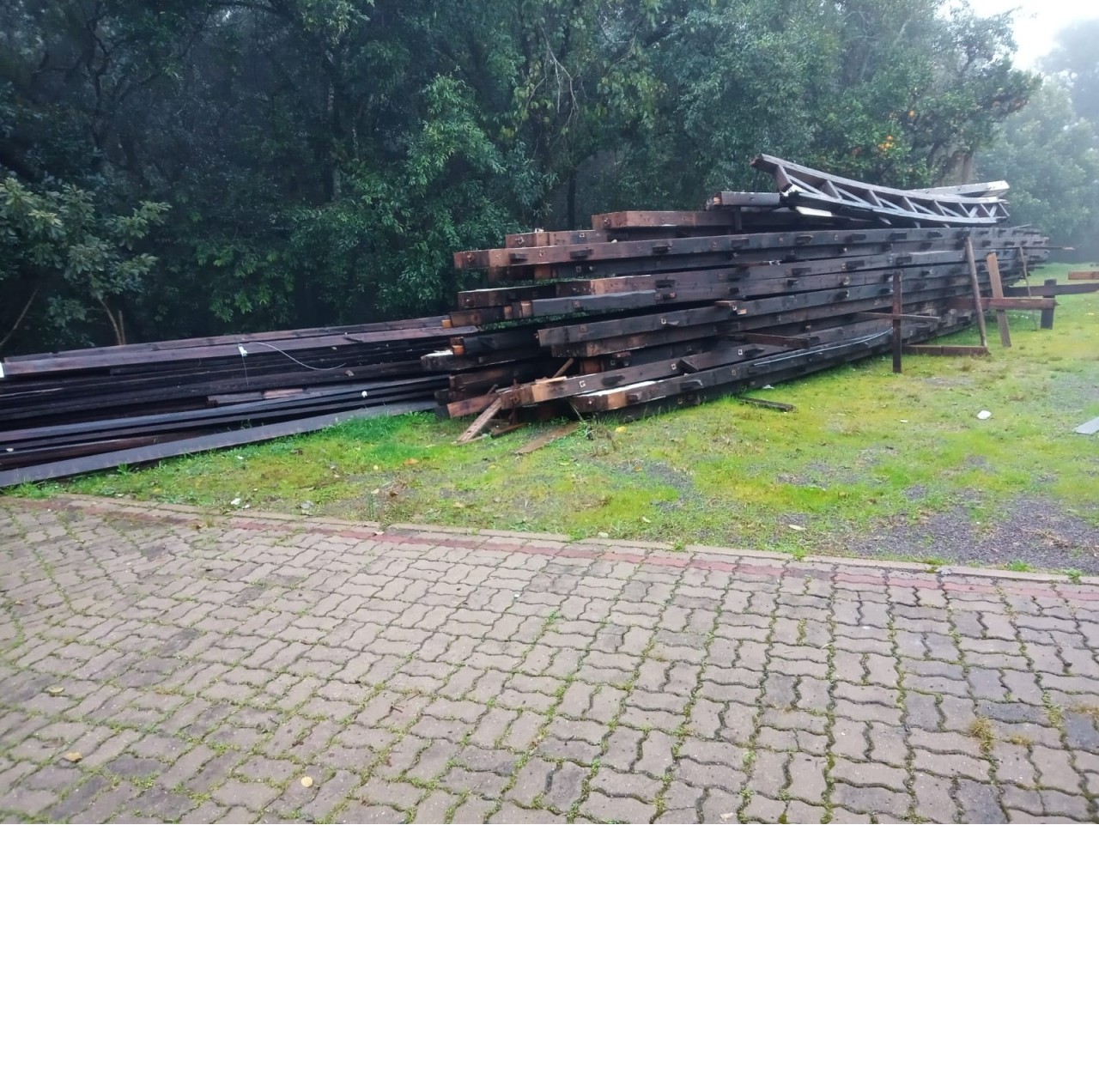 (LOTE 04) Bens móveis para reciclagem