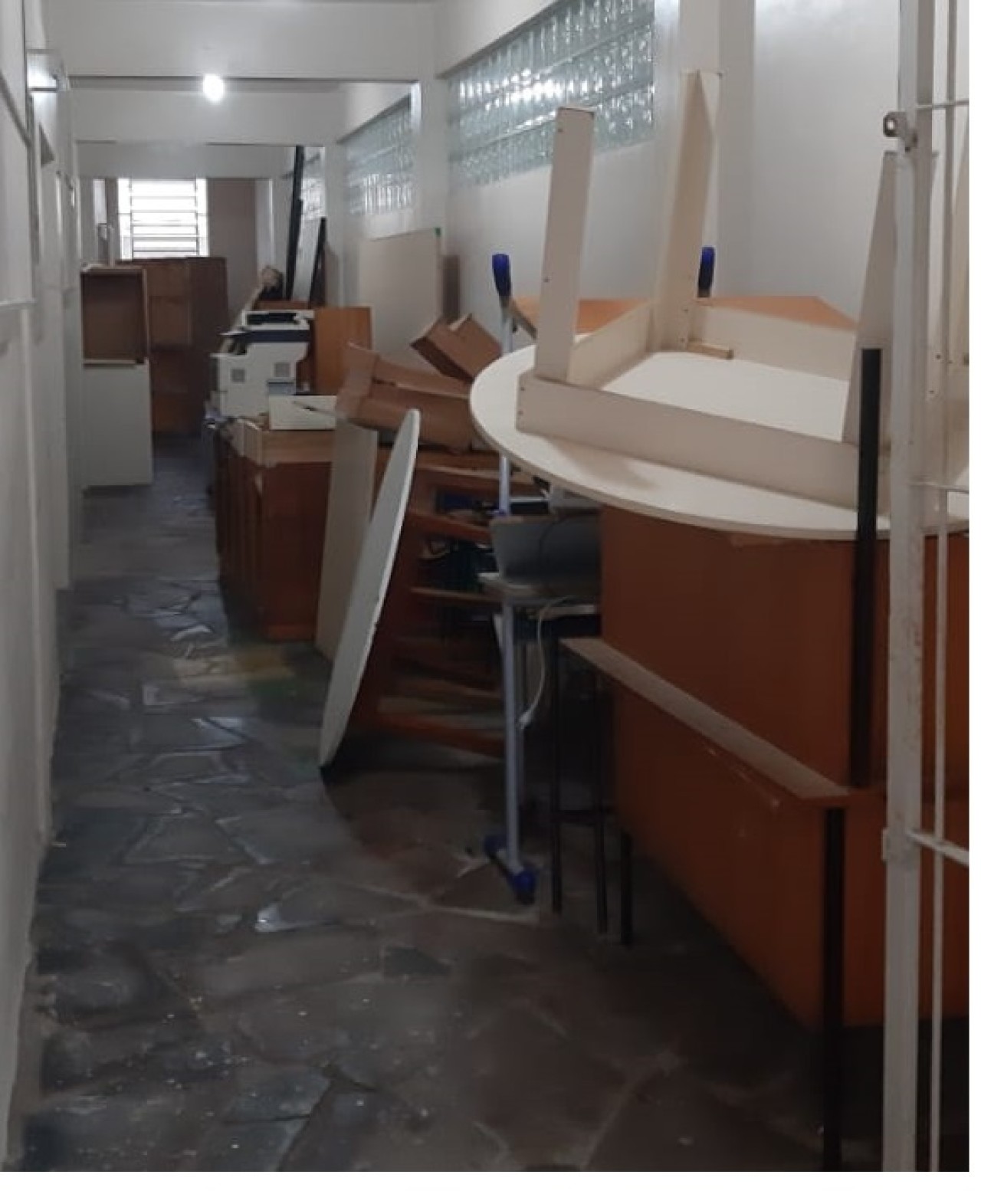 (LOTE 12) Bens móveis e eletrônicos para reciclagem