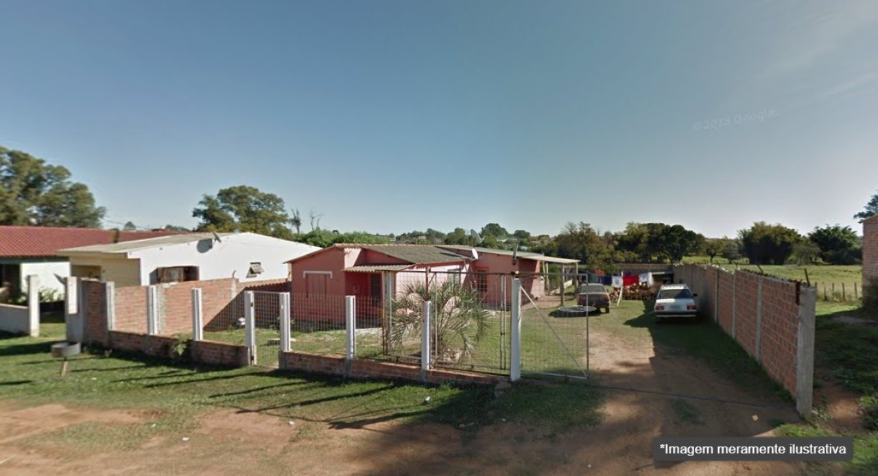CASA EM UM TERRENO COM ÁREA DE 309,00m²  NA CIDADE DE BAGÉ