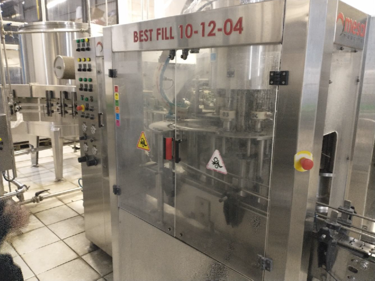 MÁQUINA DE ENVASAR 500ml E 1,5L DE ÁGUA MINERAL
