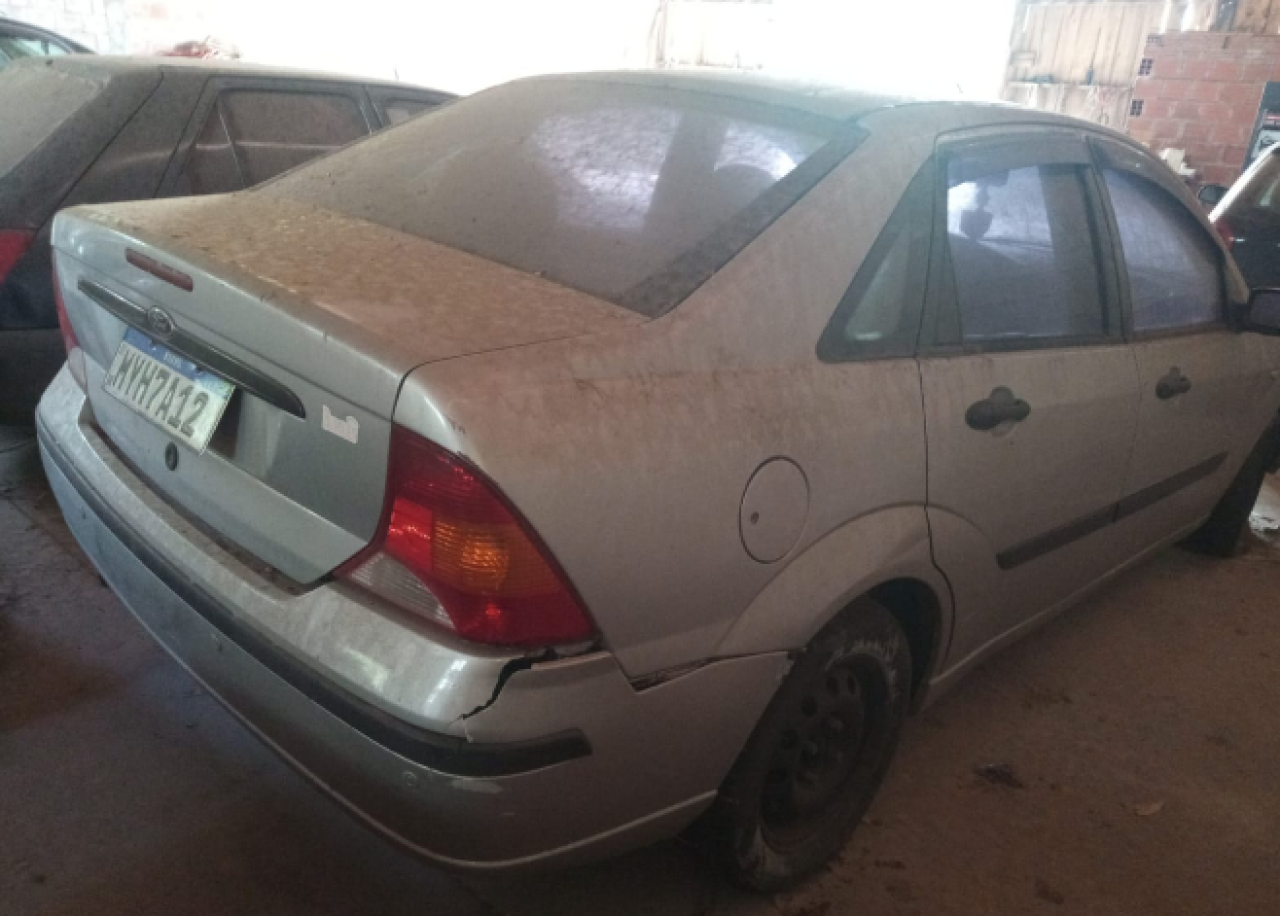 I/FORD FOCUS 2.0L FC PLACA MYH7A12 ANO/MODELO  2004/2004 E COR PRATA