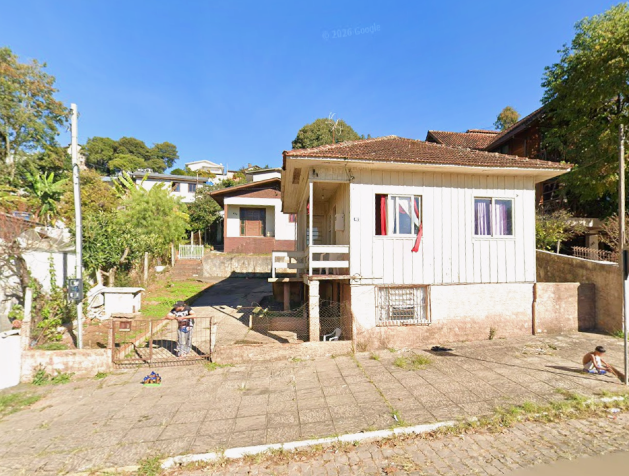 TERRENO, COM BENFEITORIAS, COM ÁREA DE 435m² EM SÃO MARCOS