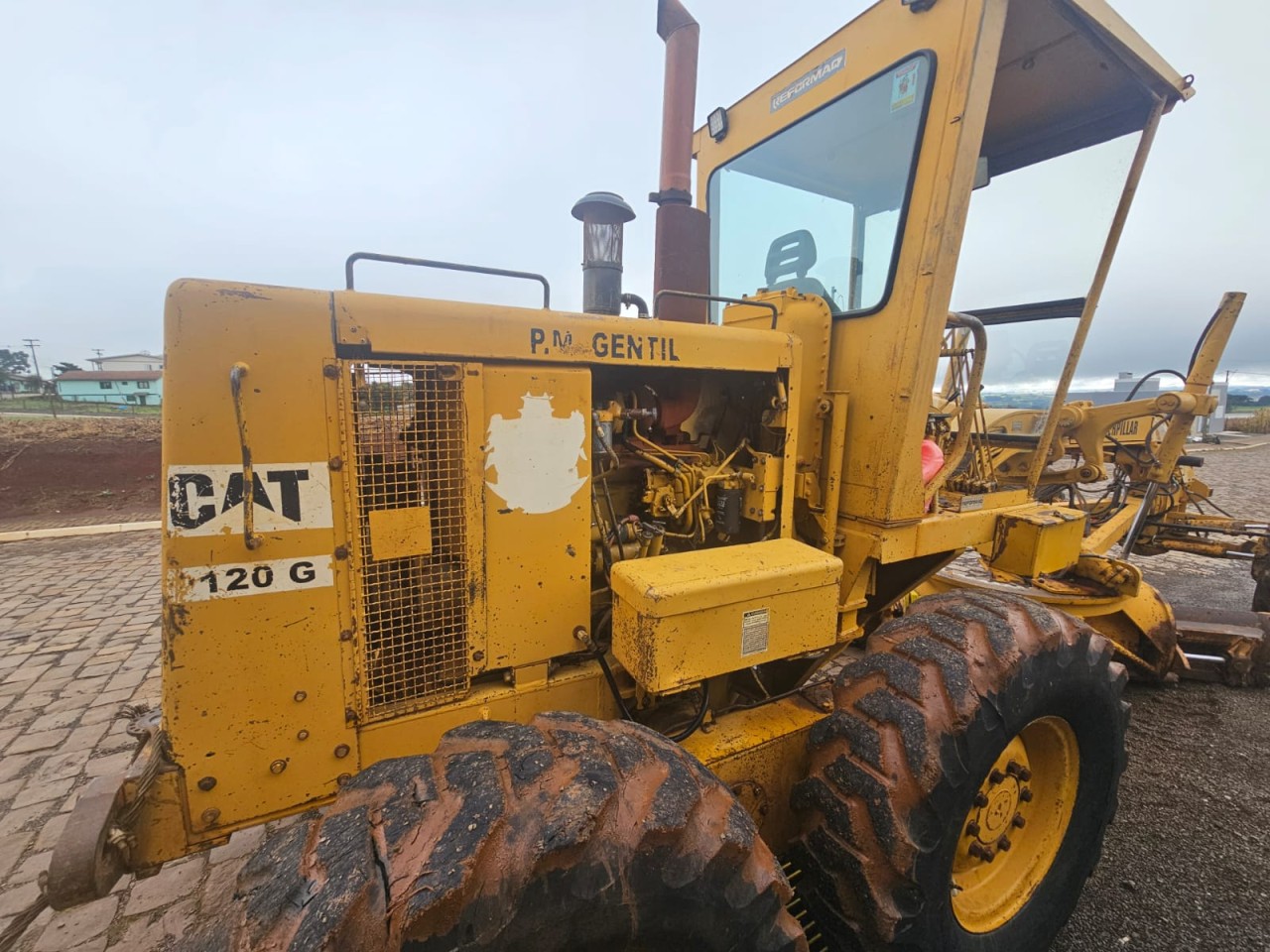 MOTONIVELADORA CATERPILLAR 120G ANO 1993 EM GENTIL/RS – LOTE 03